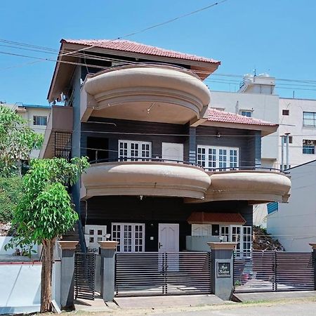 הוילה Chikmagalūr Hegde Residency מראה חיצוני תמונה