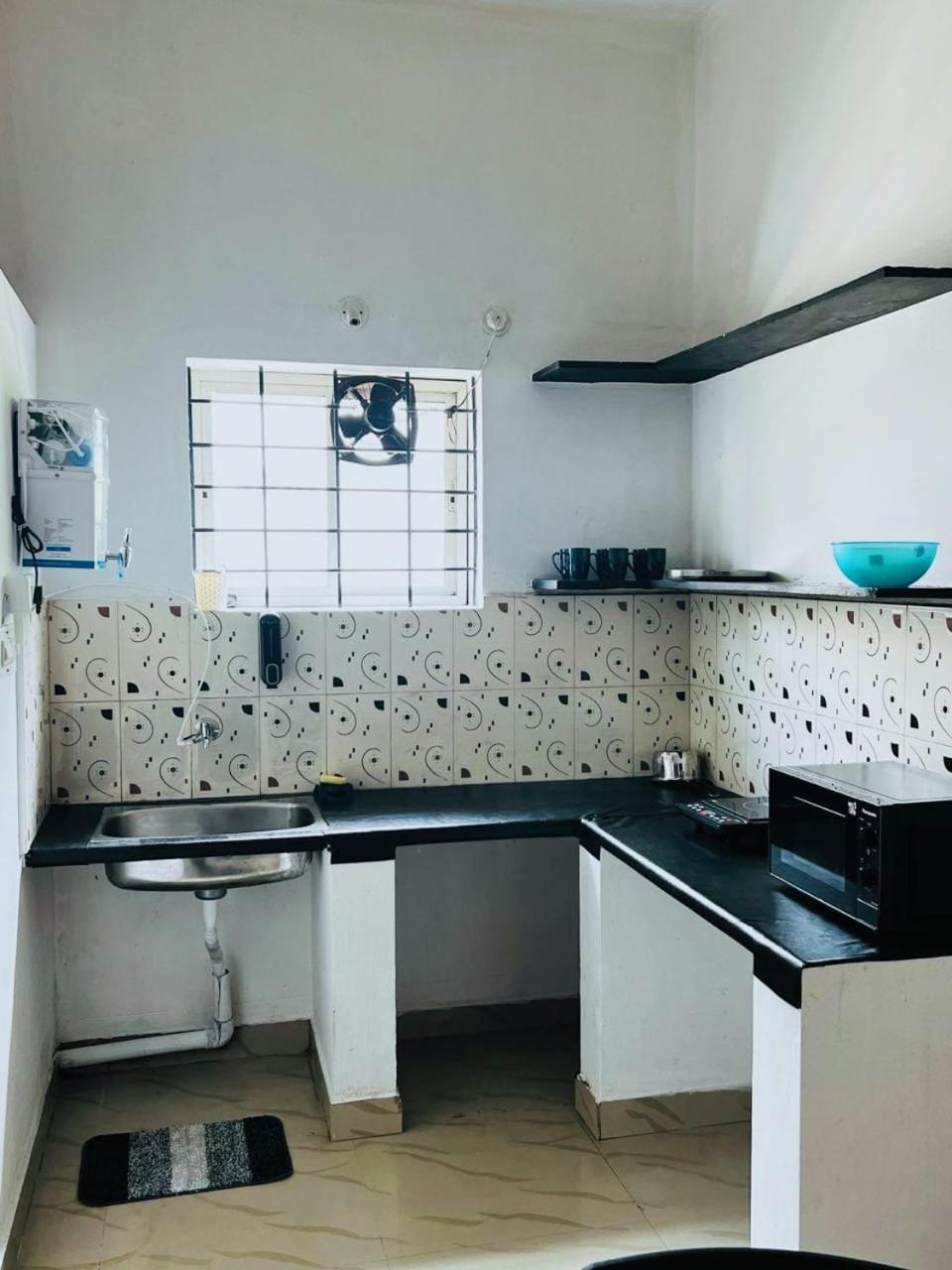 הוילה Chikmagalūr Hegde Residency מראה חיצוני תמונה